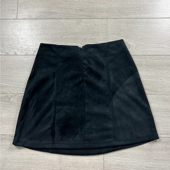 Glamorous Black Faux Suede Lace up Mini Skirt - Picture 3 of 11